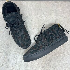 Clear Weather ONE O ONE Black Camo Shoes Leather Fringe Moccasin Chukka 9 NEW!